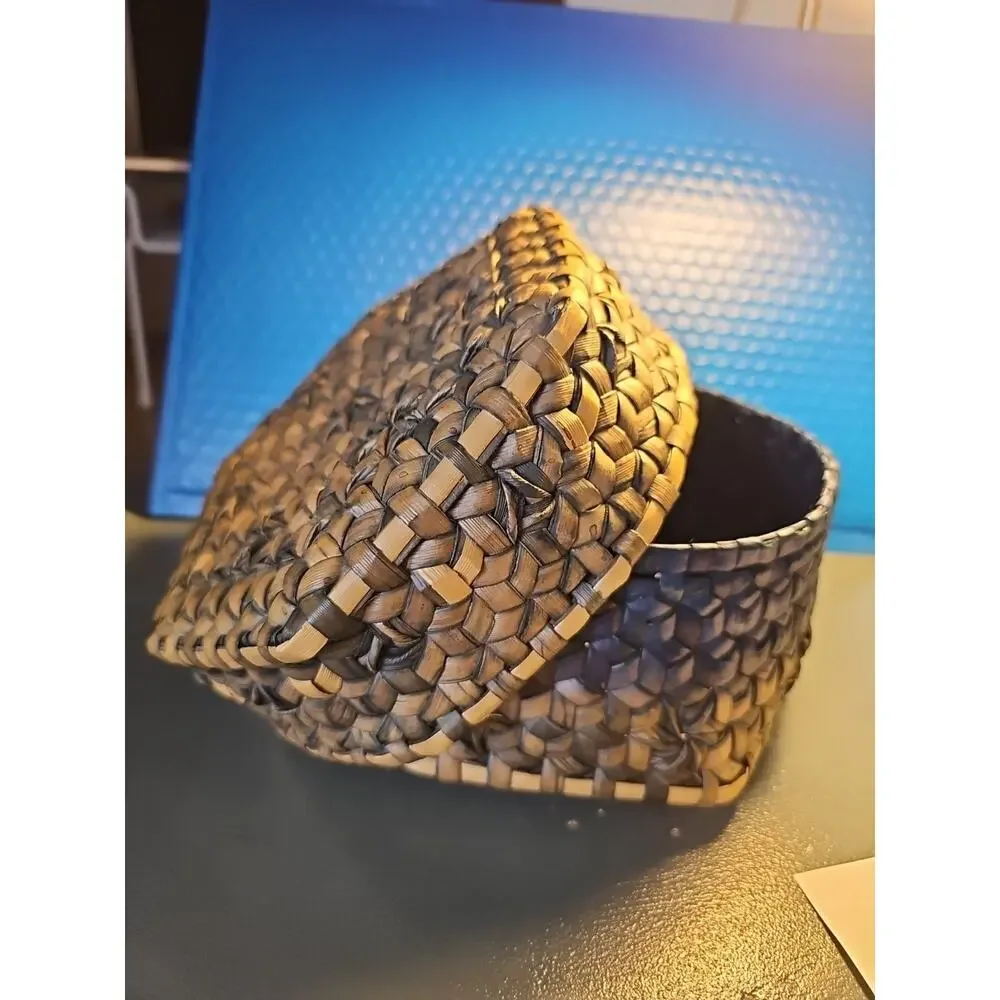 Vintage Woven Grass‎ Basket With Cover. Farmhouse, Sewing.